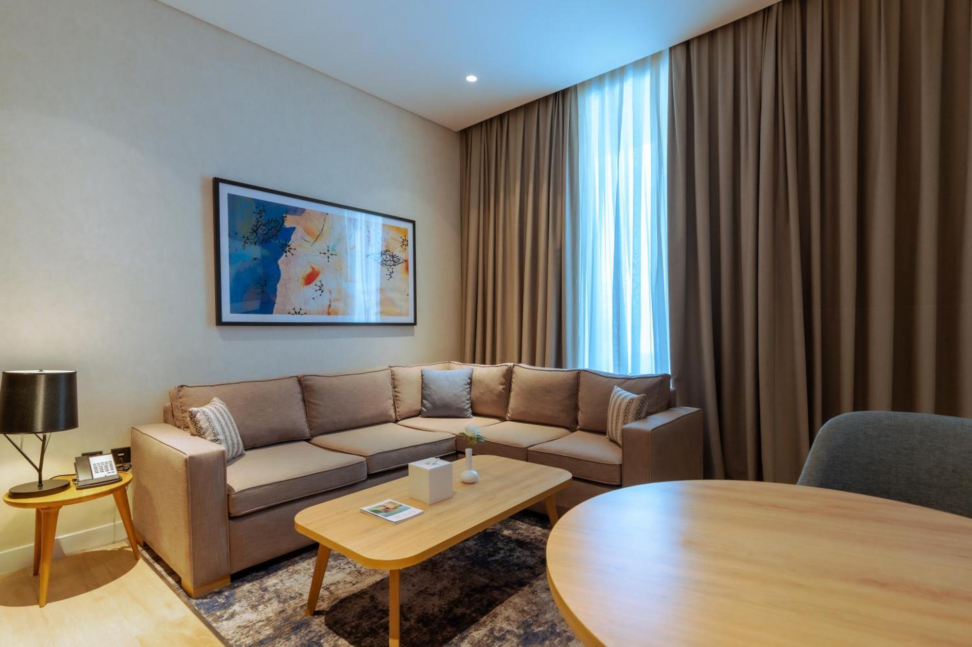 West Walk Retaj Hotel Al Rayyan Экстерьер фото